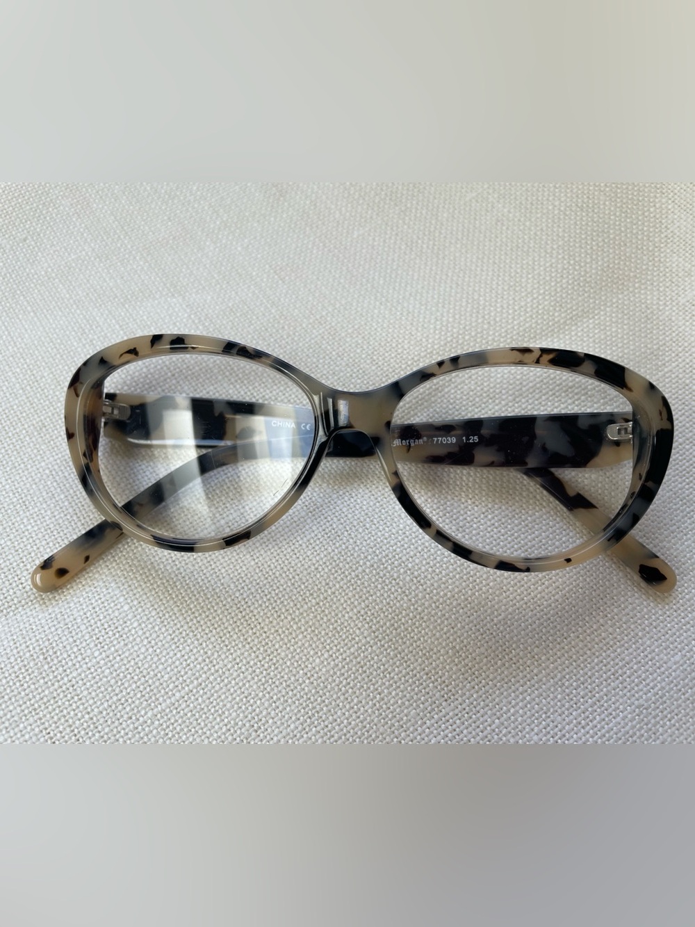 Anthropologie tortoiseshell reading glasses